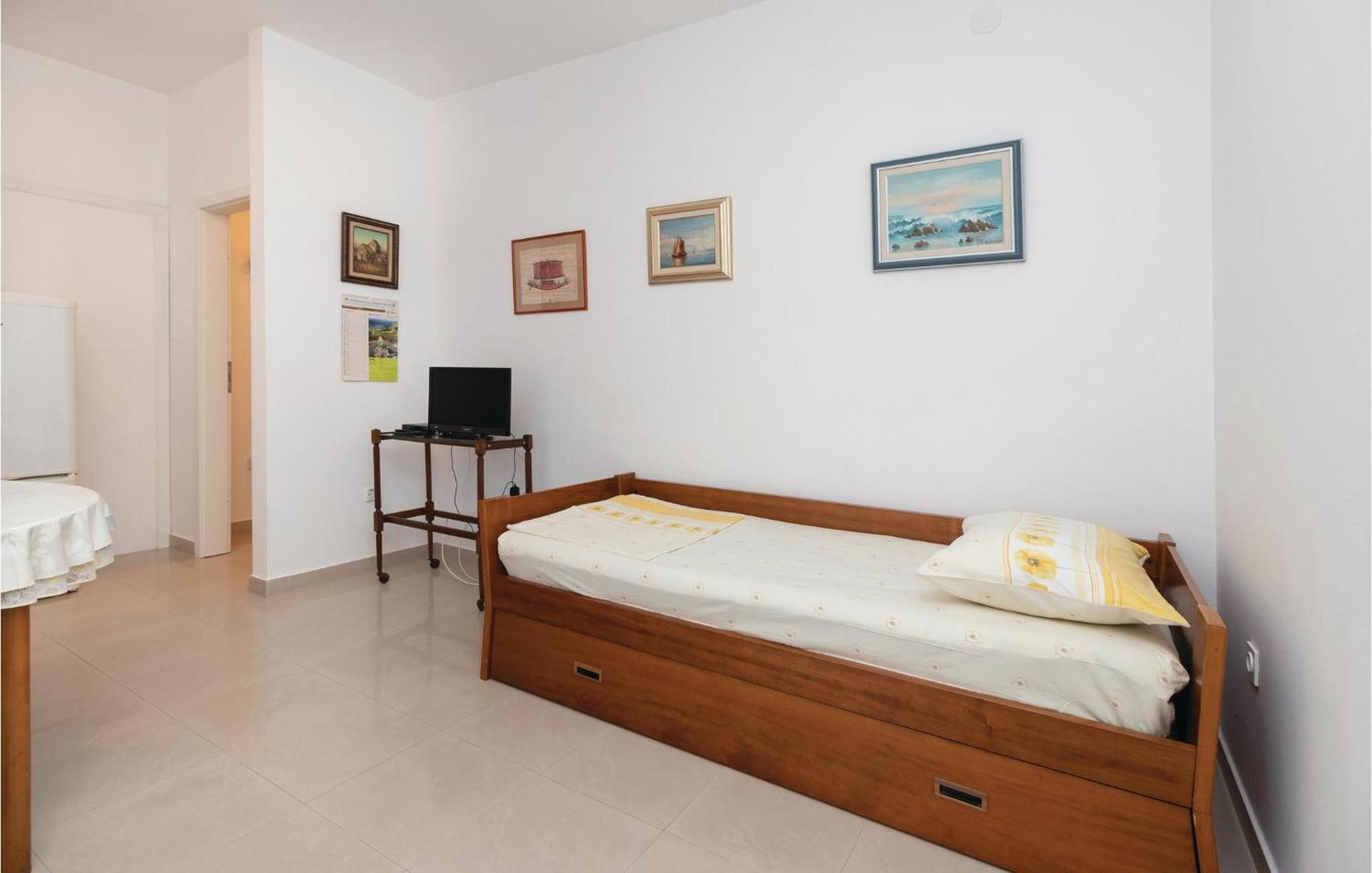 1 Bedroom Stunning Apartment In Ζαντάρ Εξωτερικό φωτογραφία
