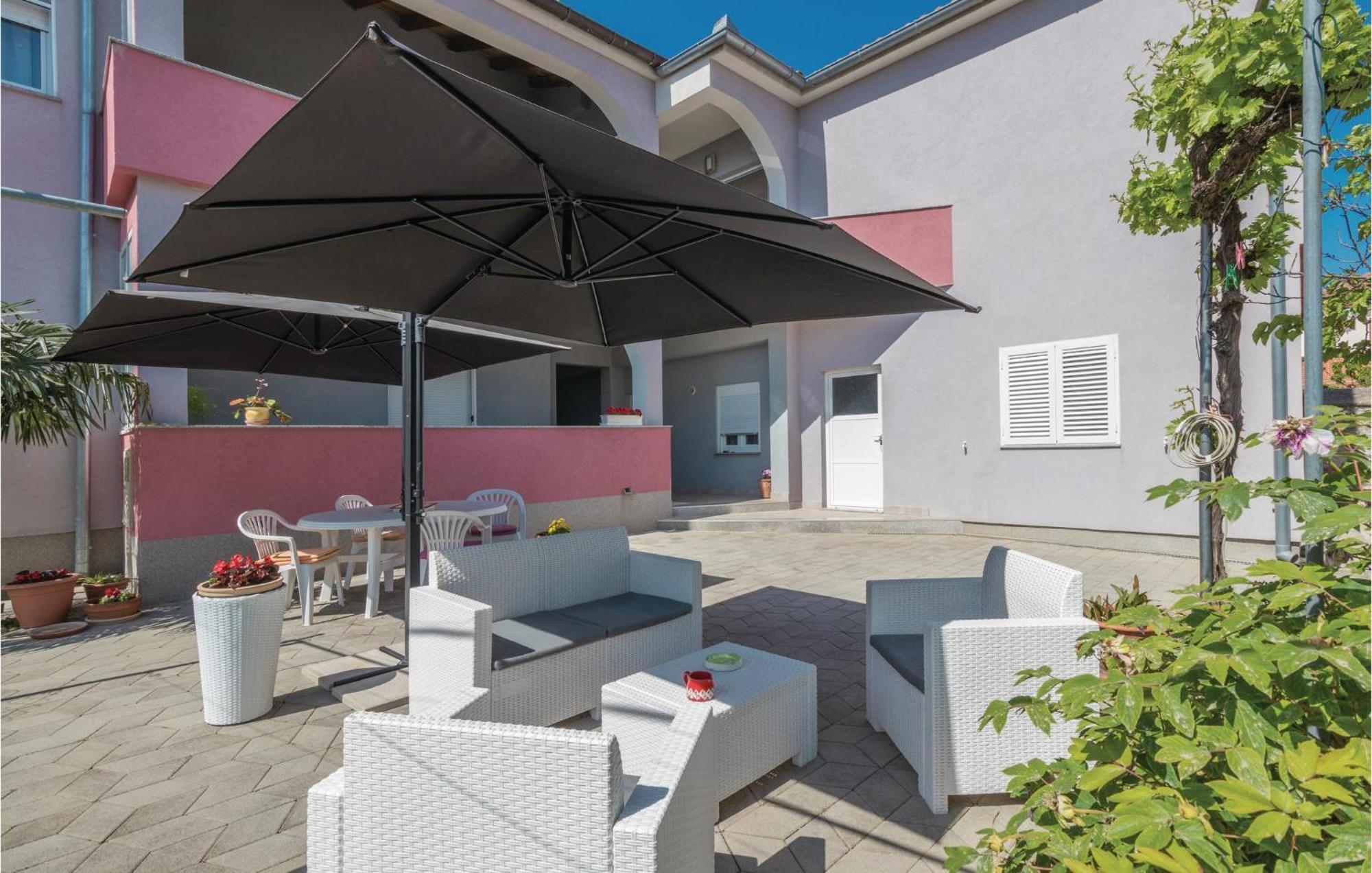 1 Bedroom Stunning Apartment In Ζαντάρ Εξωτερικό φωτογραφία